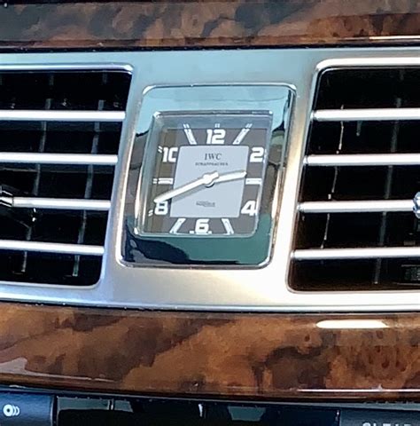 Upgrade Mercedes Clock: Get a fine timepiece for your Mercedes..